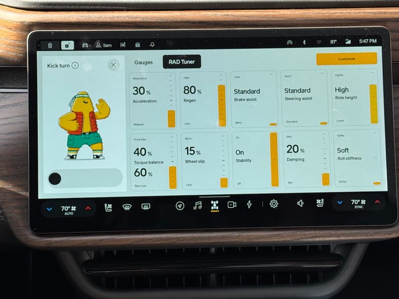 Kick Turn Mode In The Rivian R1 Quad