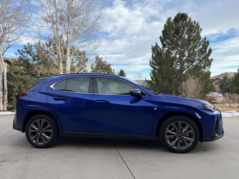 Lexus Ux300h – photo 2