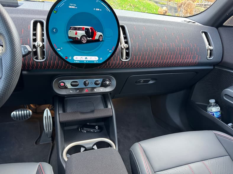 The Front Dash Of The Mini Cooper Countryman Jcw