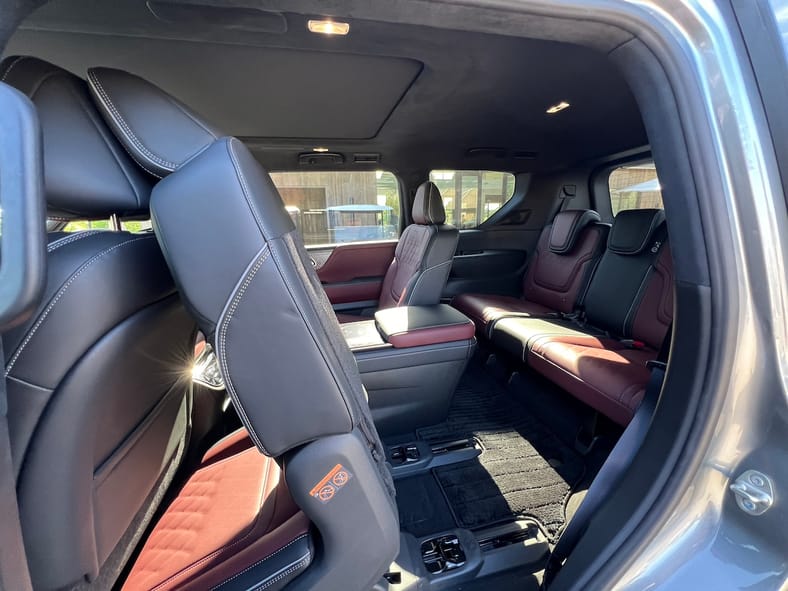 3Rd Row Access In The 2025 Infiniti Qx80