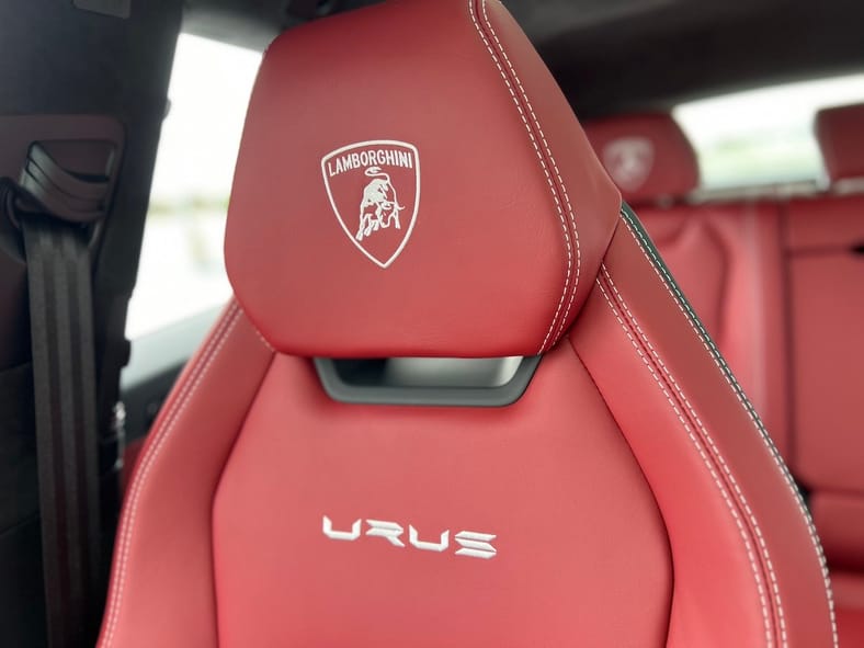 11 Things You'll Have to Get Used to When You Drive a Lamborghini Urus Supercar 7 Sport Seats In The Lamborghini Urus S Are Emblazoned With The Badge And Urus Name