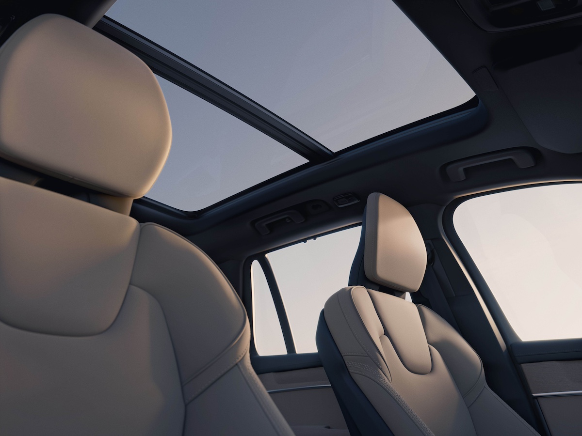 The 2025 Volvo XC90 Has a Modern New Face, Tech Upgrades and Posh Finishes 6 Center Row Captains Chairs 2025.5 Volvo Xc90