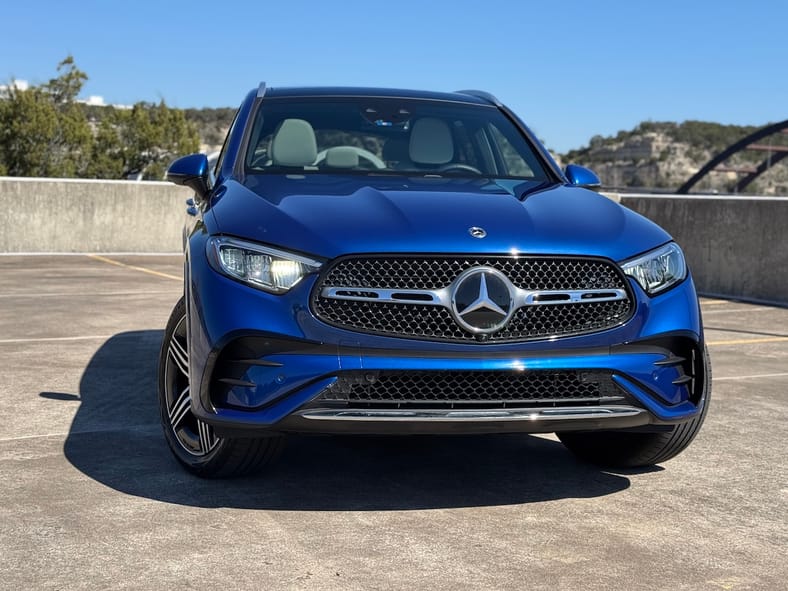 The Front End Of The Mercedes-Benz Glc 350E