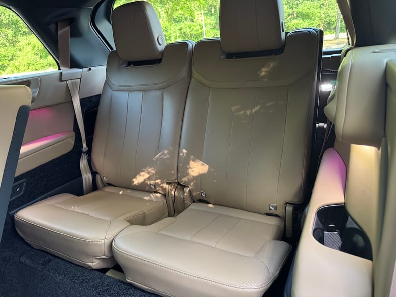 Range Rover SE LWB Review: This Intuitive 3 Row SUV Might Be the Best Ultra Luxe SUV— Ever 6 The 3Rd Row Seats Two In The 2025 Range Rover Se Long Wheel Base