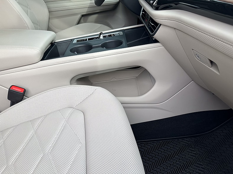 2024 Volkswagen Atlas Se