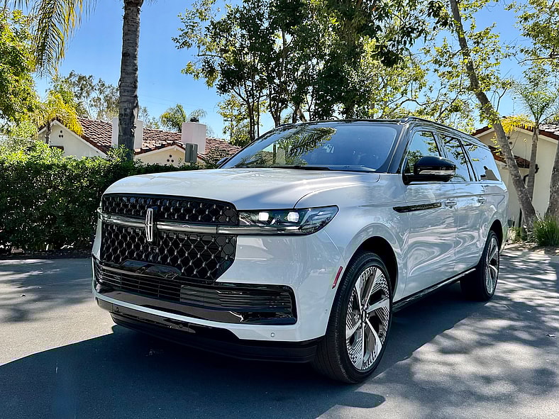 The 2025 Lincoln Navigator