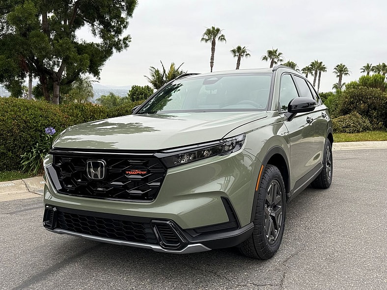 The Front End Of The 2026 Honda Cr-V Trailsport 