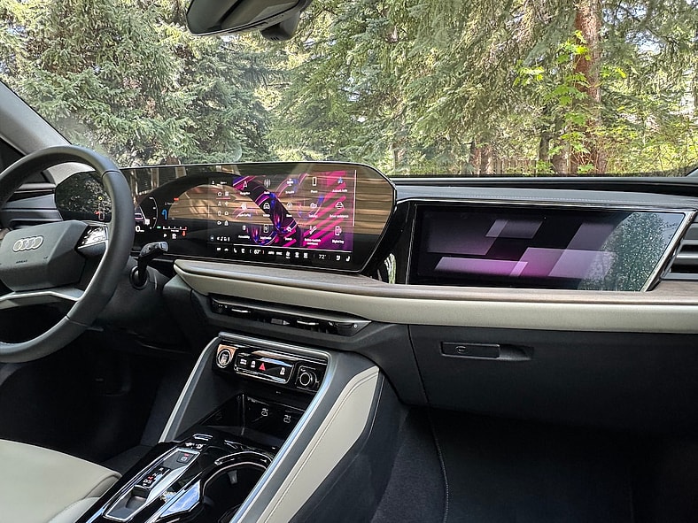The 'Digital Stage' In The 2025 Audi Q5