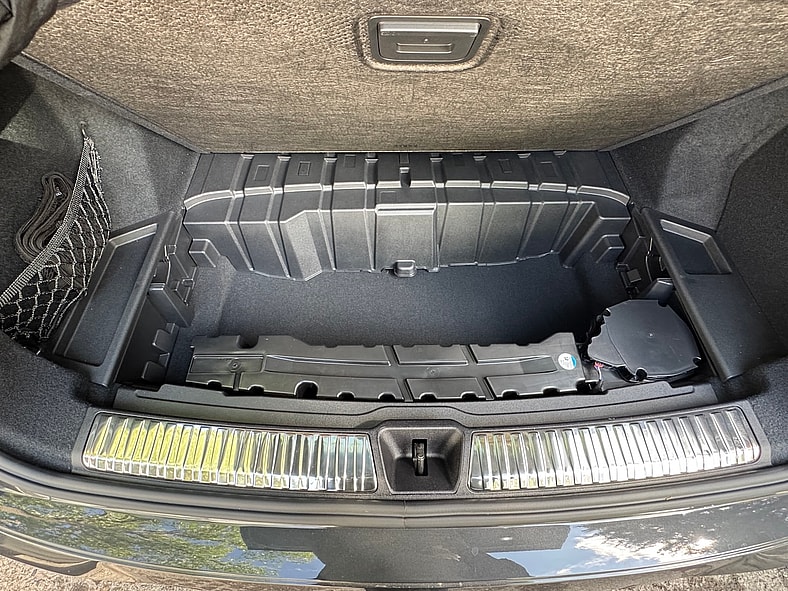 Under Floor Storage In The 2025 Audi Q5