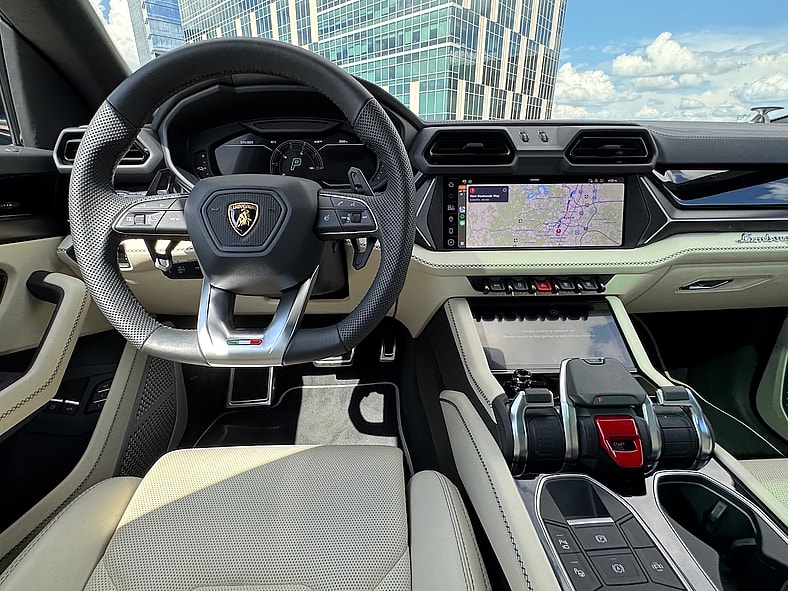 The View From The Driver'S Seat In The Lamborghini Urus Se