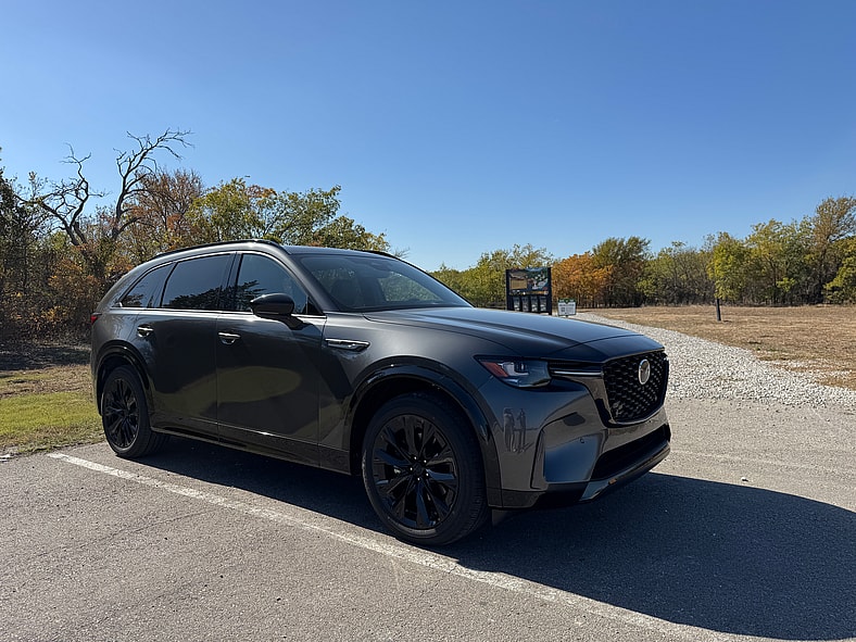 The Front Quarter End Of The 2026 Mazda Cx-90 3 Row Suv