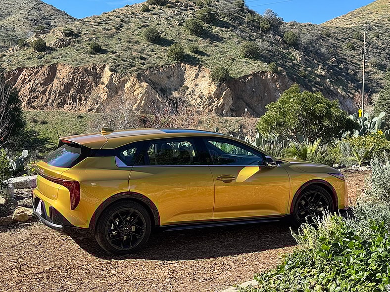 The Profile Of The 2026 Kia K4 Hatchback