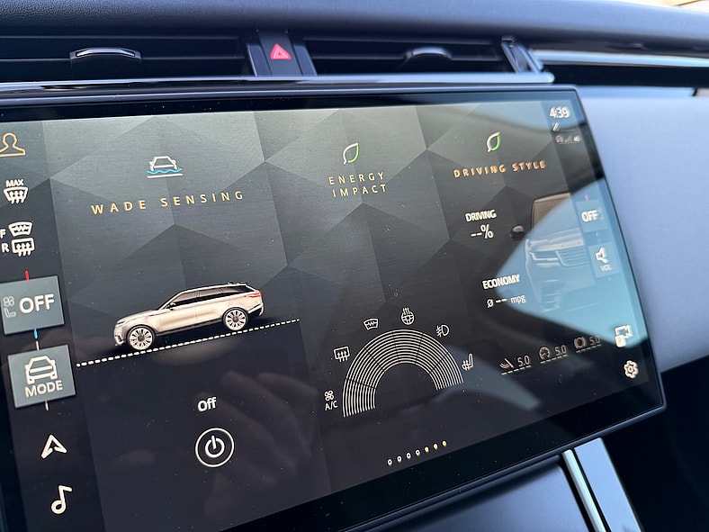 The Multimedia Screen On The 2025 Range Rover Velar