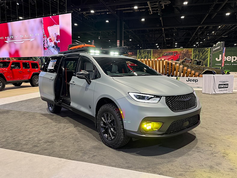 12 Reasons You Need to See the Chicago Auto Show This Year 7 The Chrysler Pacifica Grizzly Peak Edition