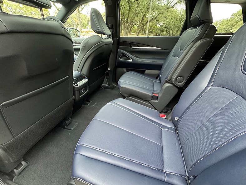 The Center Row With The Console Removed In The 2026 Infiniti Qx60