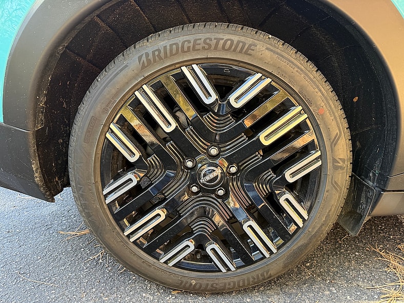 The Graphic-Design Feel Of The Wheels On The Platinum+ 2026 Nissan Leaf