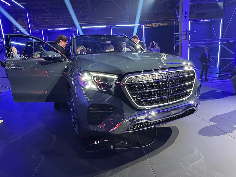 The Front End Of The New 2027 Mercedes-Benz Gls Suv