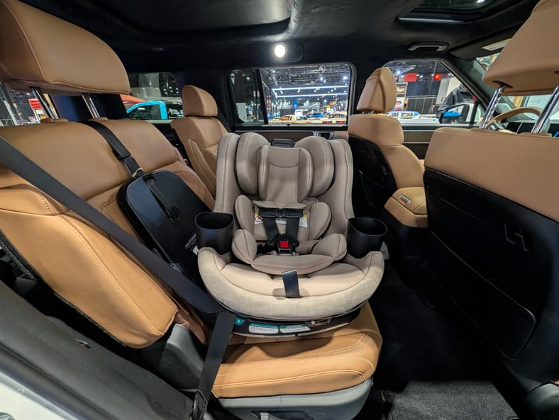 The Britax Galaxy360 In A Rotating Position