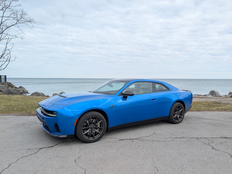 The Side Profile Of The 2026 Dodge Charger Sixpack Scat Pack