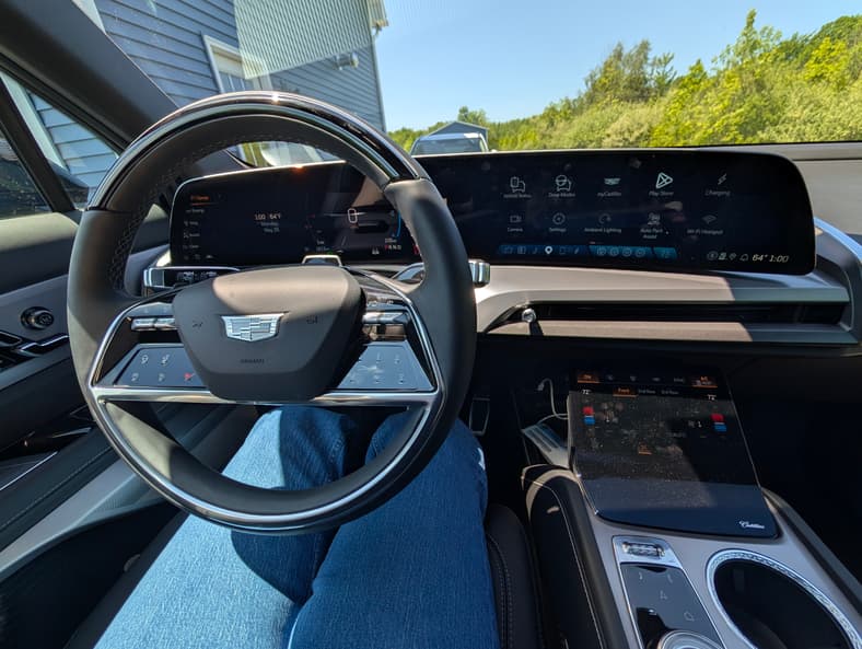 I Loved the 2026 Cadillac Vistiq 3 Row Electric SUV So Much I Considered Buying It 4 The Central Screen In The 2026 Cadillac Vistiq