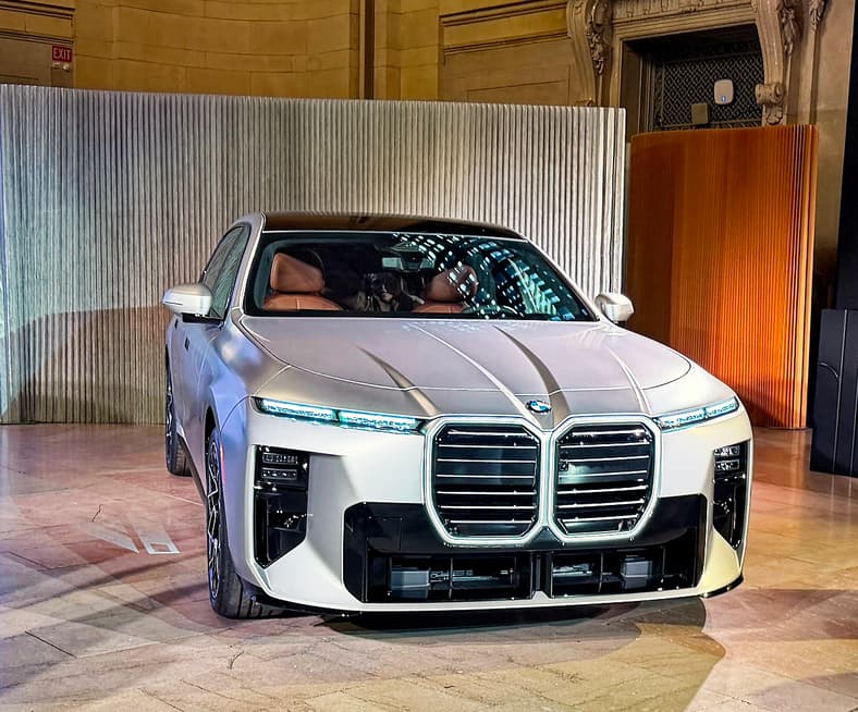 The 2027 BMW 7 Series Adds Neue Klasse Design, But Is It a Peek Into the Next X7 SUV? 8 The New Front Face Of The Bmw 7 Series Neue Klasse