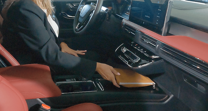 The Center Console Now Has More Room And Can Hold A Handbag Lincoln Corsair
