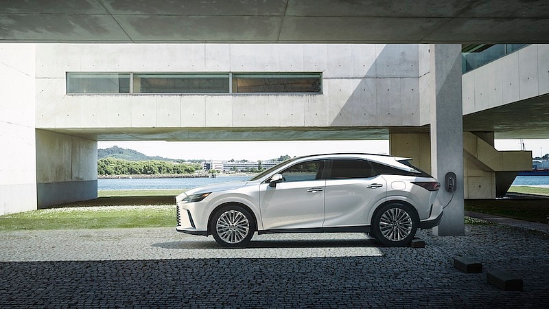 2023 Lexus Rx 450H+ Photo: Lexus