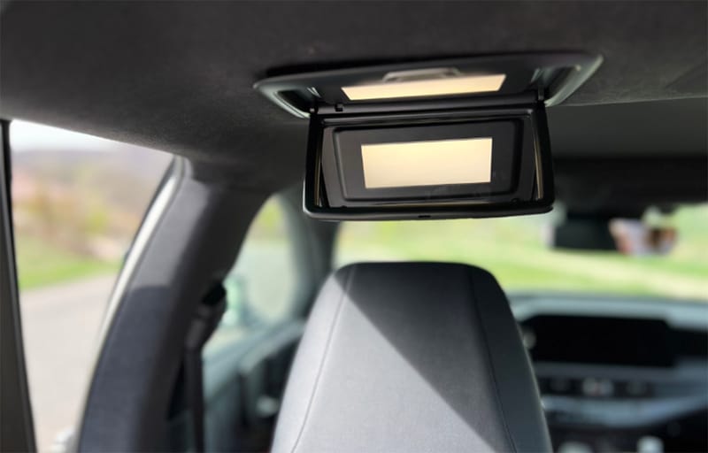 Second-row passengers each get their own lighted mirror.