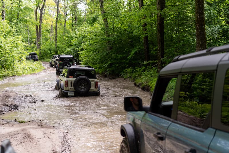 That'S Me In The Middle In The White(Ish) Bronco