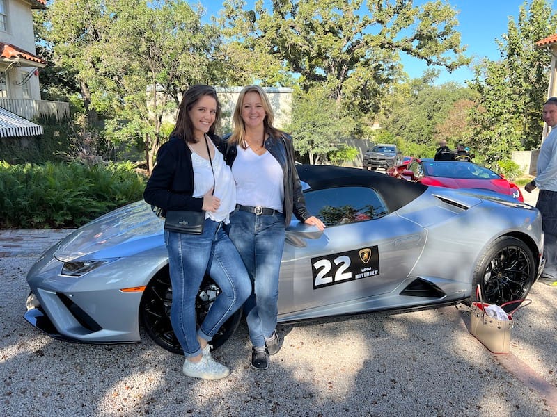 Before taking off we had to pose for a photo with our Huracán EVO sports car for the day