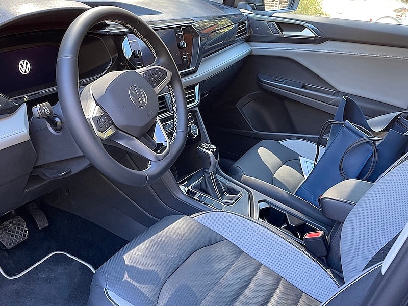 The Front Seat In The 2022 Vw Taos