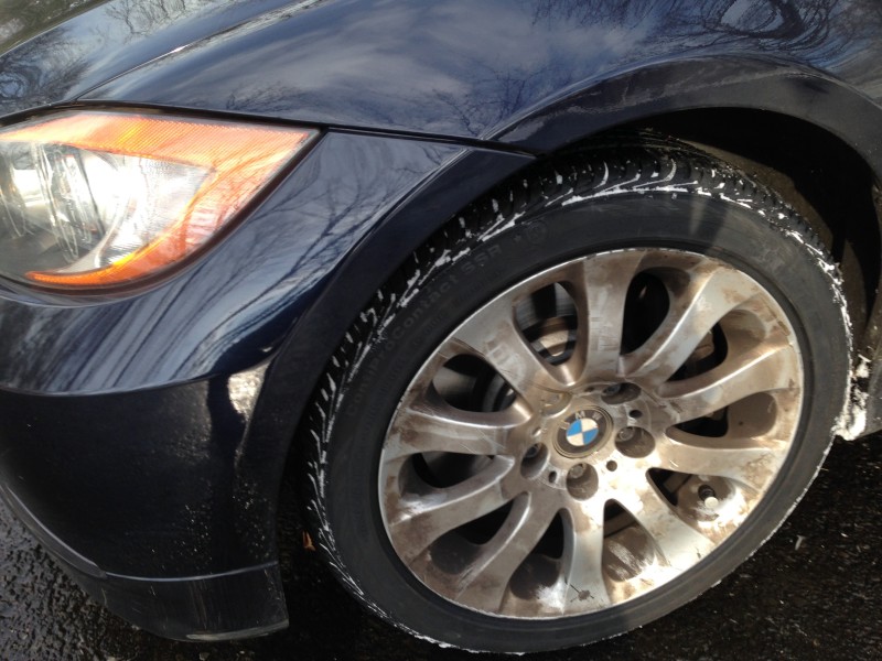 Brown discolored tires on a vehicle 