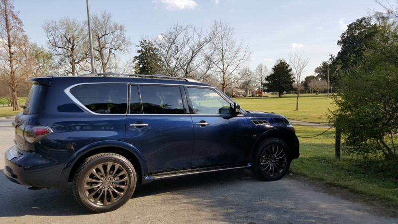 Infiniti QX80