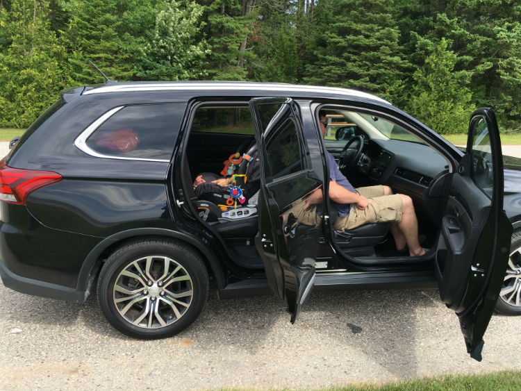 Outlander Legroom