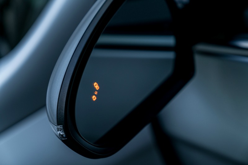 hyundai ioniq blind spot detection