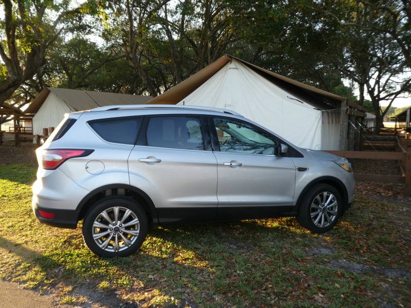 The stylish and comfortable 2017 Ford Escape Titanium - AGirlsGuidetoCars