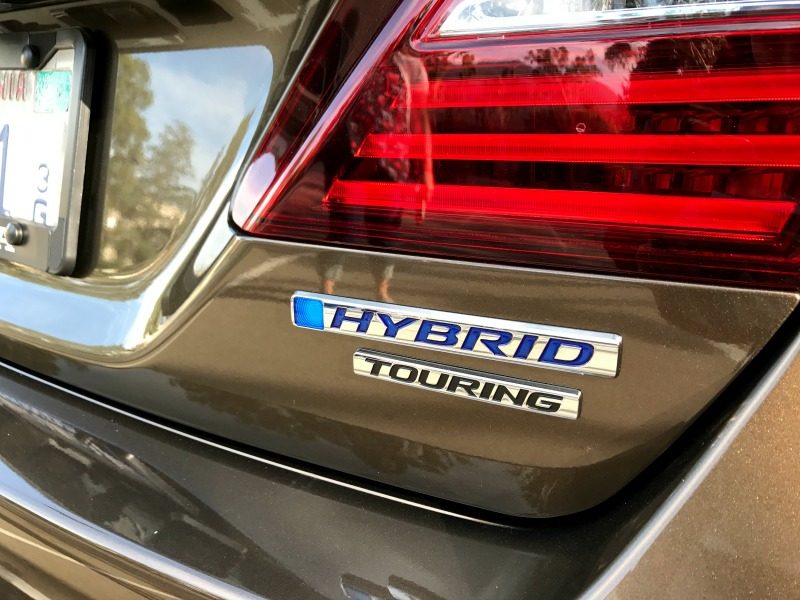 2017 Honda Accord Hybrid Touring model: green luxury