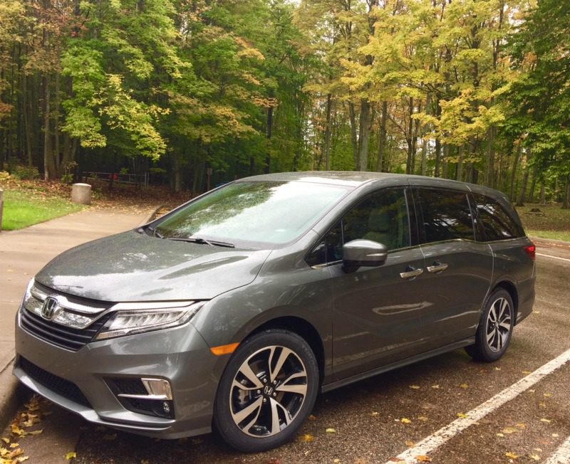 The 2018 Honda Odyssey might be the best road trip car ever.