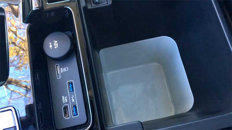Cooler in the console of the Discovery.