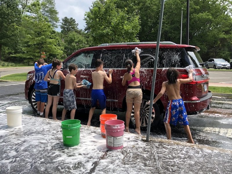 Lincoln Navigator luxury SUV getting a car wash