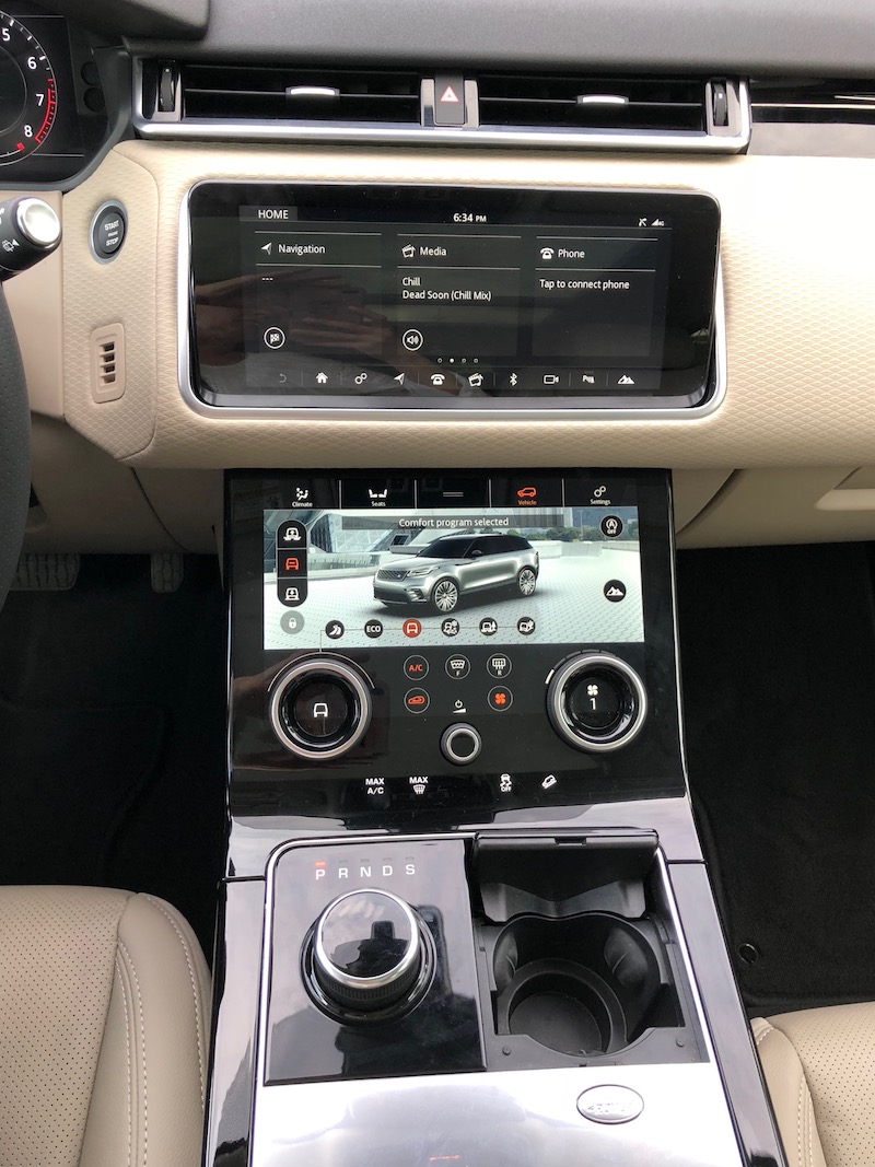 2018 Range Rover Velar Luxury SUV center console