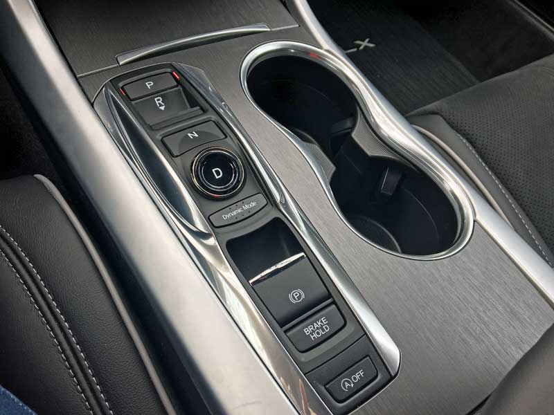 Gear shift of Acura TLX A-Spec