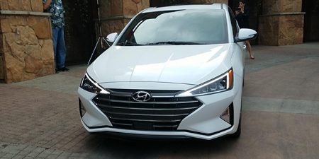 Hyundai Unveils a New Design for the 2019 Elantra