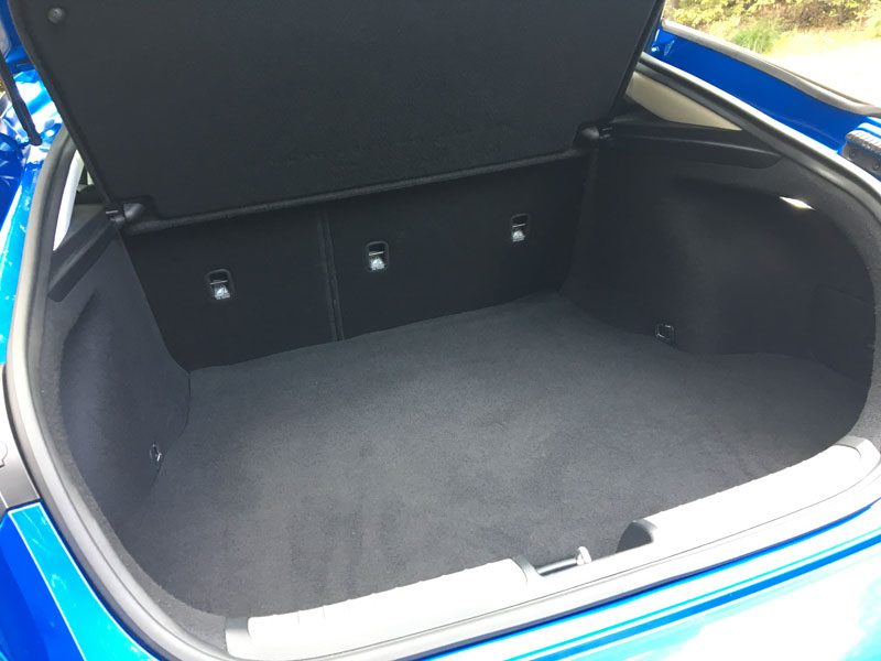 Kia Stinger trunk