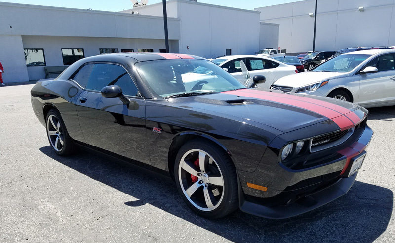 dodge challenger SRT hellcat