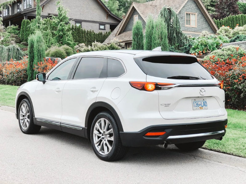Mazda CX-9 Sleek Exterior