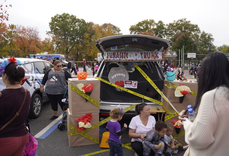 Trunk or treat: jurassic halloween