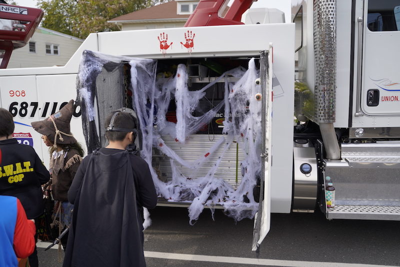 trunk-or-treat