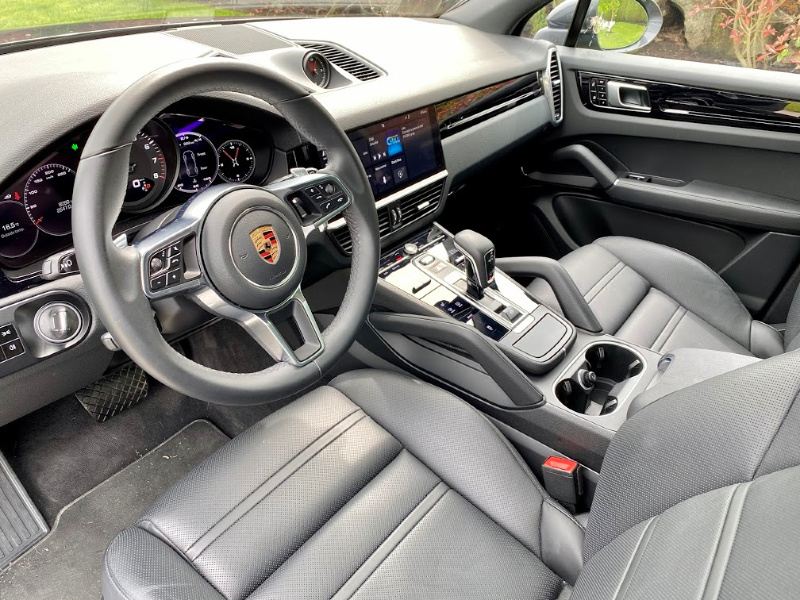 Porsche driver cabin