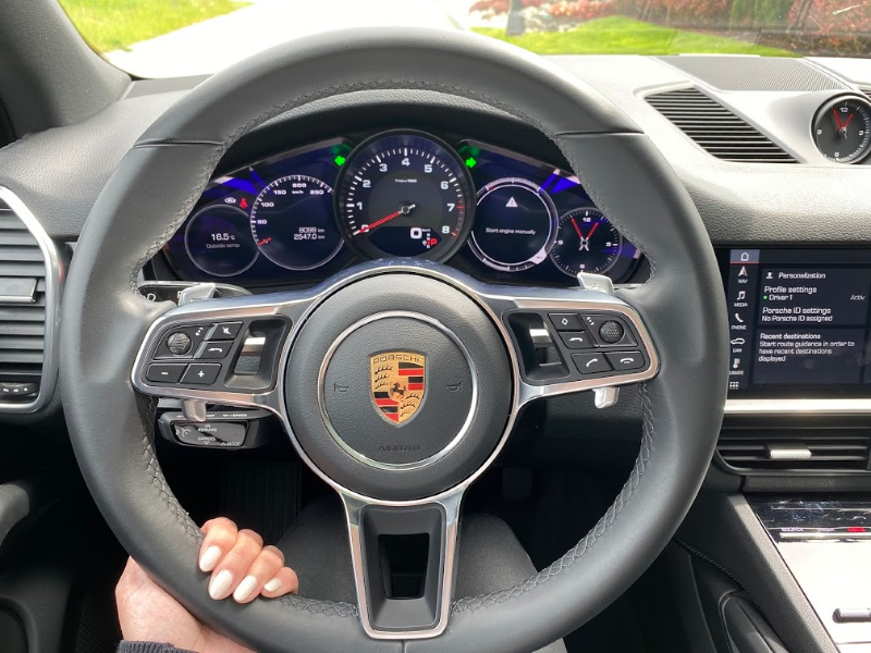Porsche Cayenne steering wheel